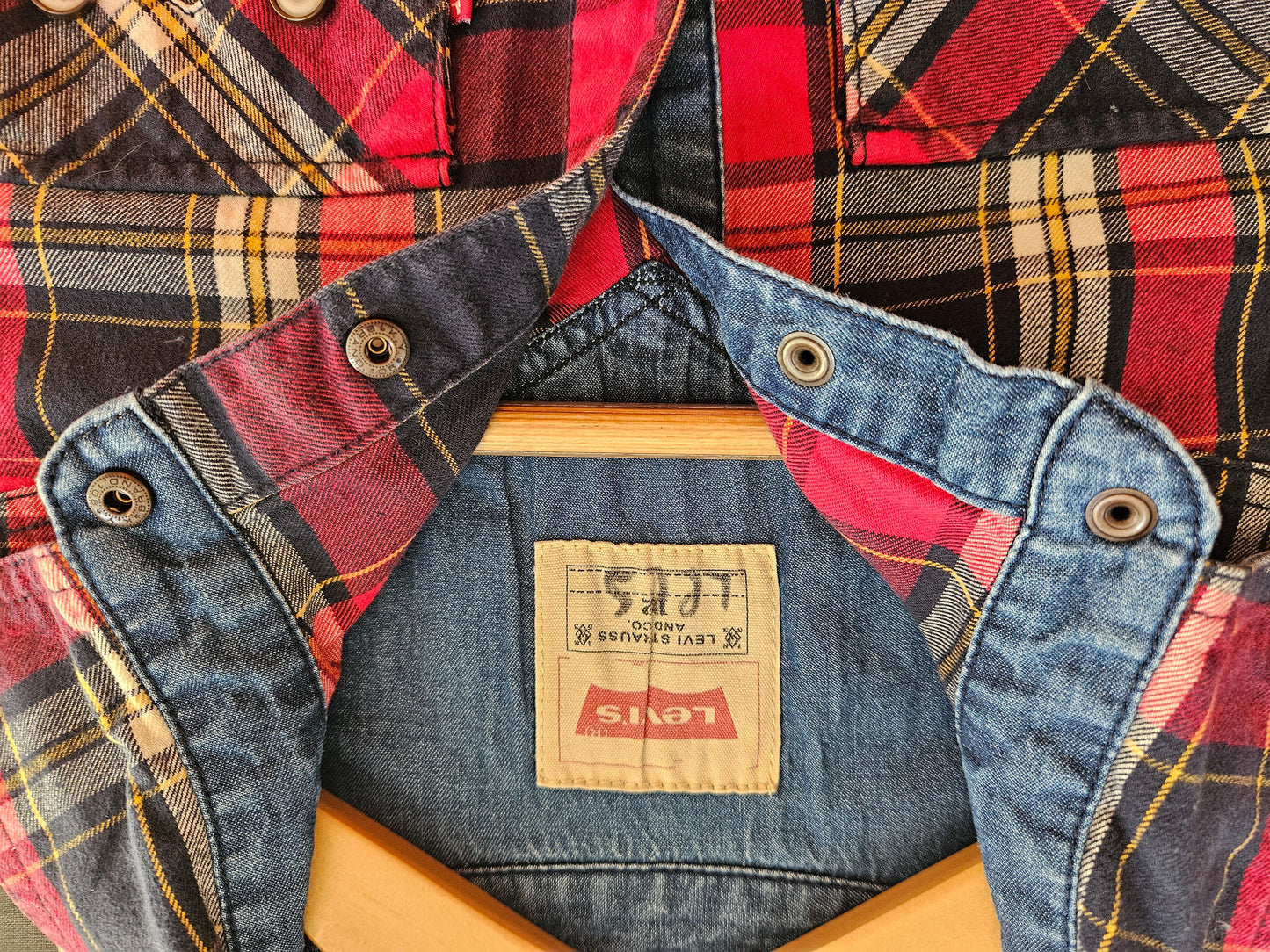 1980s Red Check Levis Shirt XS