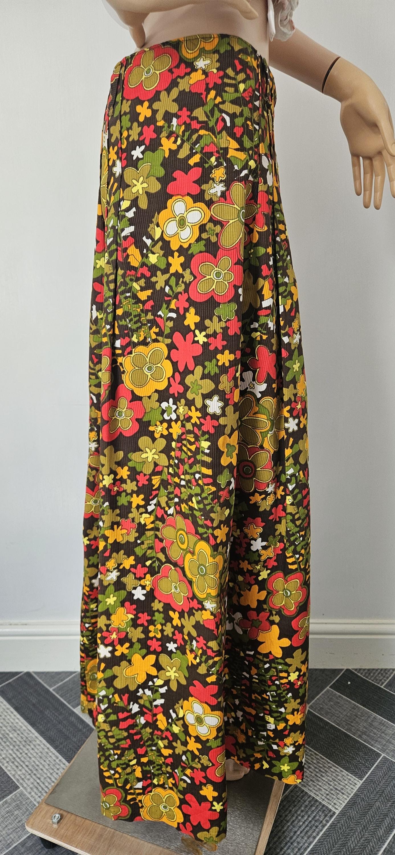 Vintage 1970s Bold Floral Maxi Skirt Sz 14