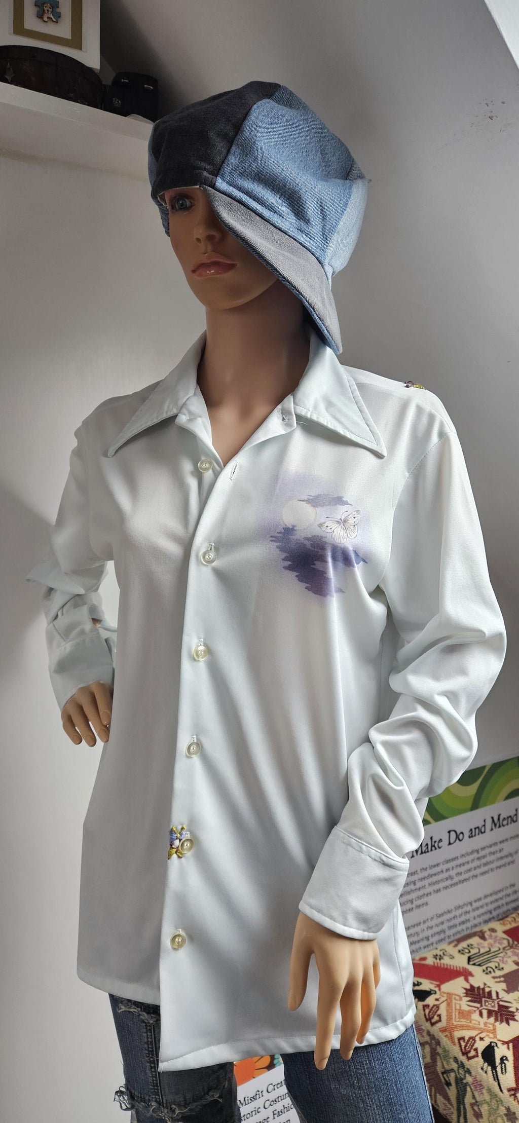 Vintage Picture Print Western Shirt with Butterfly Embroidery M