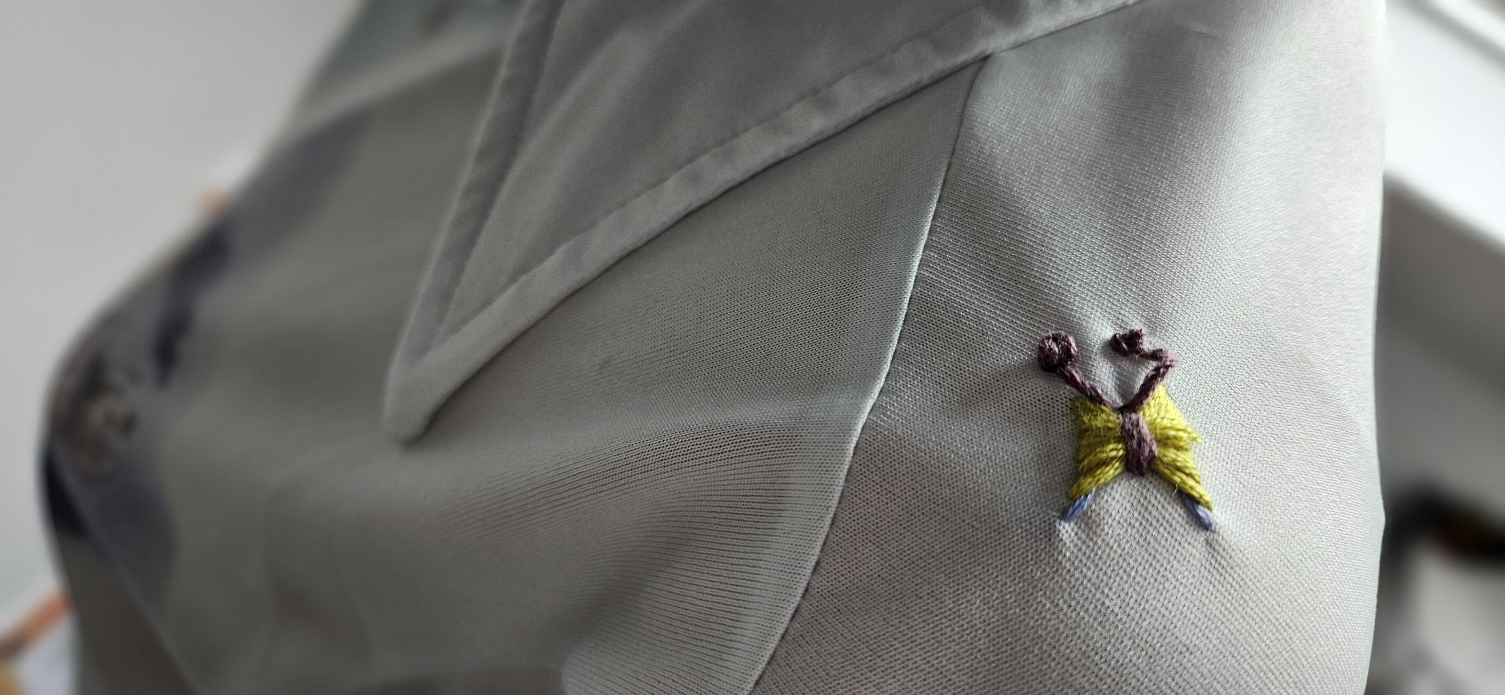 Vintage Picture Print Western Shirt with Butterfly Embroidery M