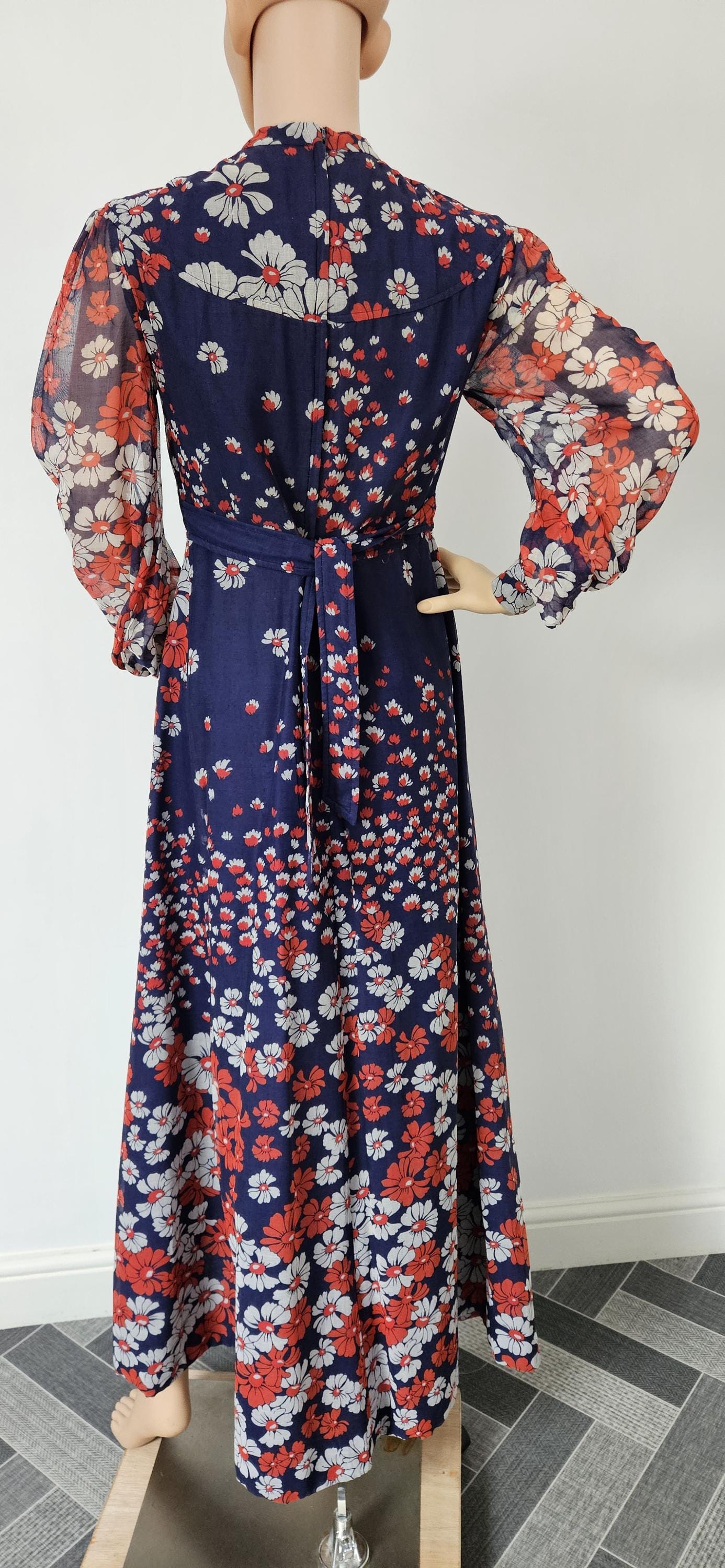 Vintage 1970s Blue Floral Maxi Dress Sz 10