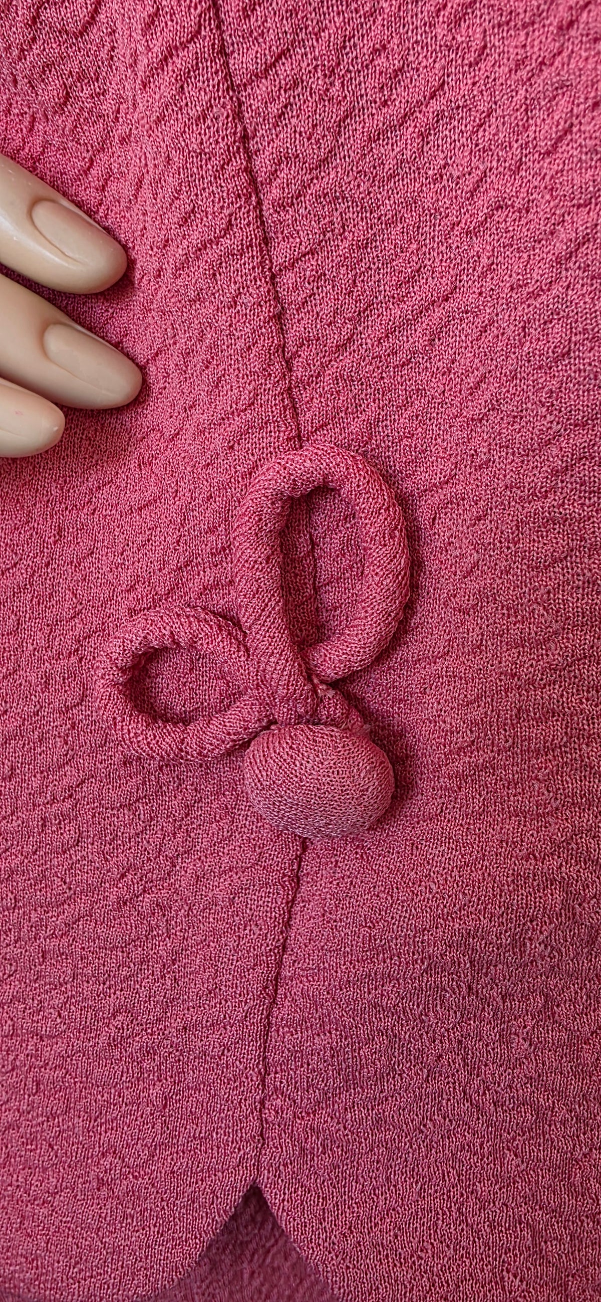 1960s Pink Crimplene Skirt Suit sz 18
