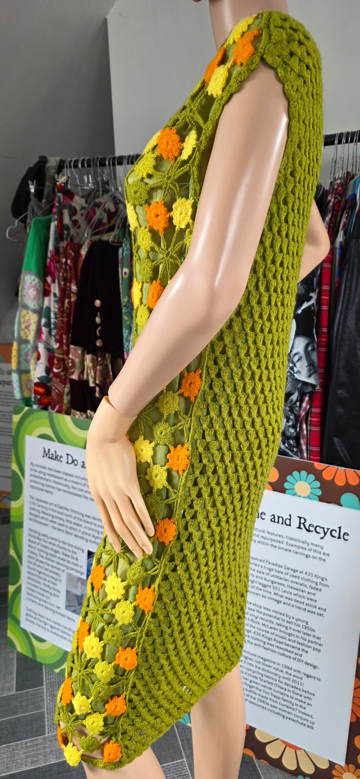 Vintage 1960s Cerimode Crochet Shift Dress 12/14