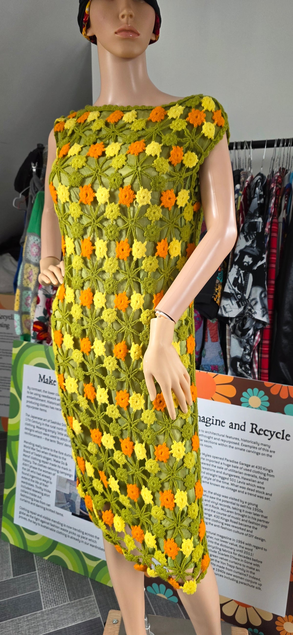 Vintage 1960s Cerimode Crochet Shift Dress 12/14