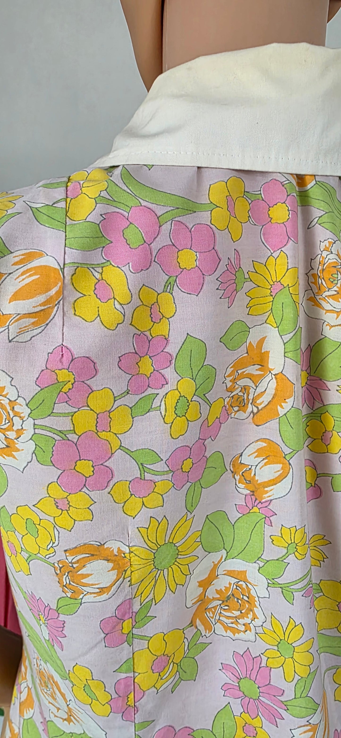 1960s Co op Floral, Short Sleeved Dress 16